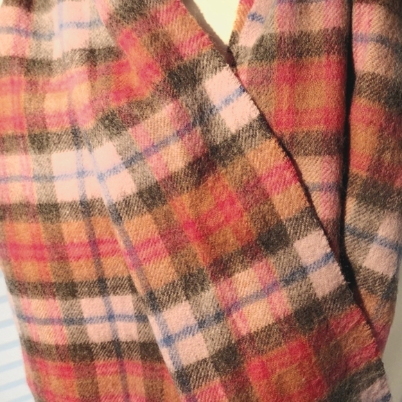 Amicale pastel pink and blue plaid merino wool scarf. 12x59 - Picture 4 of 5